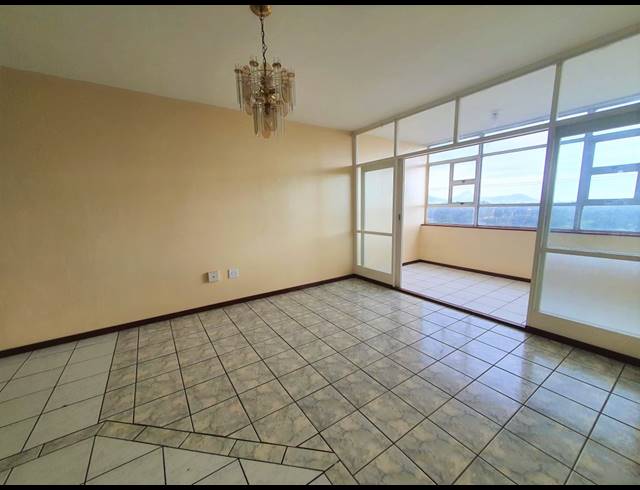 1.5 BEDROOM APARTMENT TO LET IN TOWNSEND ESTATE